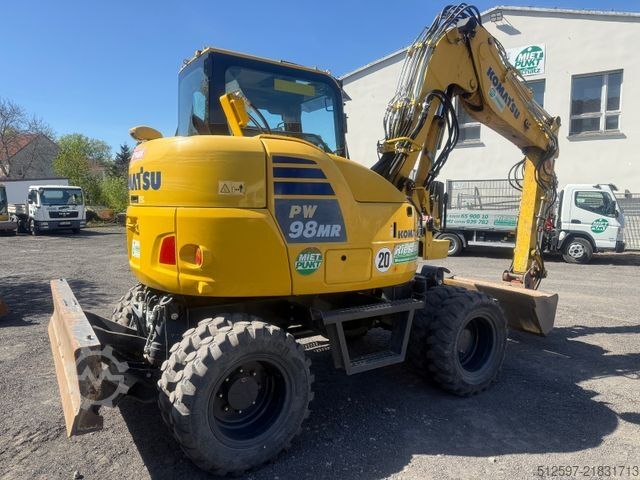 Excavadora móvil KOMATSU PW 98 MR-10 / gepflegt / 1600 Bh / inkl. GRL+TL