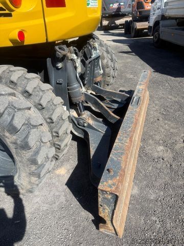 Excavadora móvil KOMATSU PW 98 MR-10 / gepflegt / 1600 Bh / inkl. GRL+TL