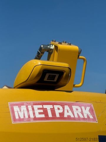 Excavadora móvil KOMATSU PW 98 MR-10 / gepflegt / 1600 Bh / inkl. GRL+TL