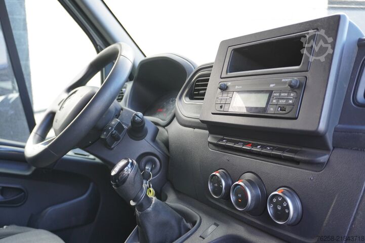 Dobozos furgon Renault Master 2.3 dCi 135PK L2H2 EURO 6 - Airco - Crui...