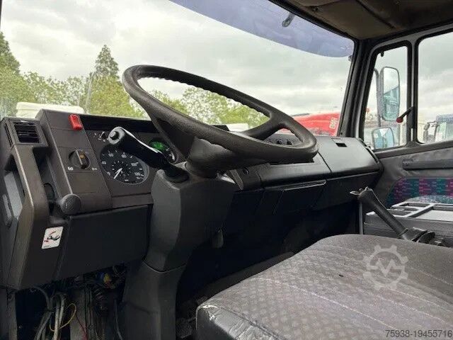 Presenning Mercedes-Benz LK 914 (6-CILINDER) WITH TENT BOX (MANUAL GEARB...