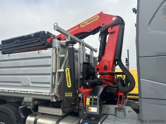 Driezijdige kipper VOLVO FH 500 6X4 3-SEITEN KIPPER KRAN  MFCT HAMA KIPPER, PALFINGER PK 22000 RETARDER