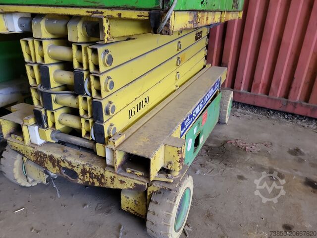 Mesa elevadora de tijera Iteco IT10130 (for parts only)