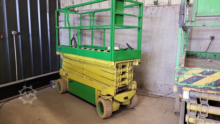 Mesa elevadora de tijera Iteco IG 8089 (for parts only)