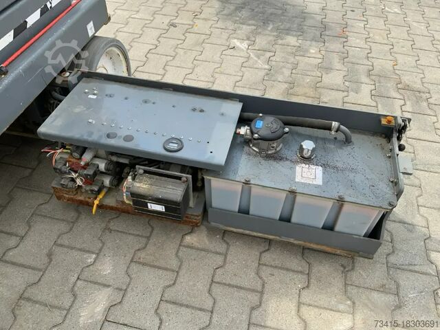 Elektrische Scherenhebebühne SkyJack SJ III 3226