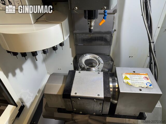 Vertikalna maљinske centar HAAS OM-2A