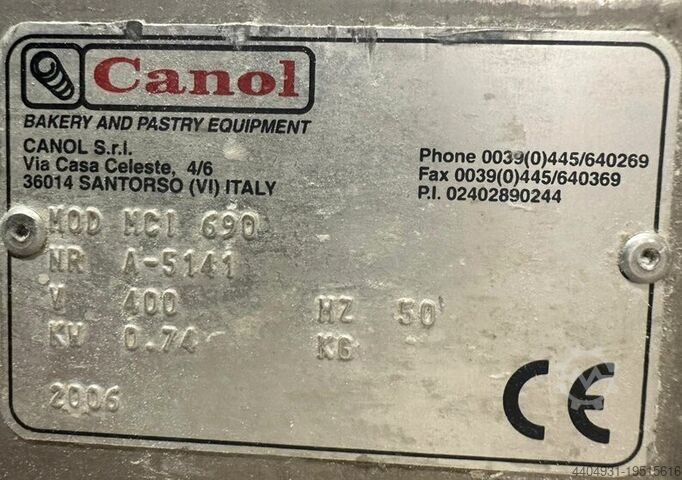 Komplette industrielle Backlinie für Feingebäck Canol L=700