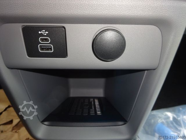 Minibus FORD Tourneo Custom 340 L2 Active PHEV Pano el.Türen