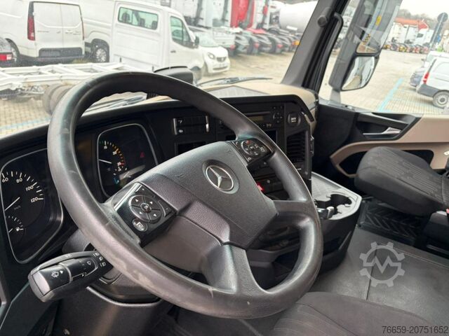Standart çekici ünitesi MERCEDES-BENZ Actros 1845 LS