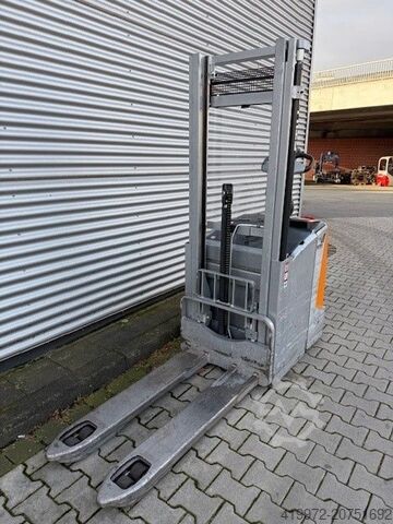 Double stacker Still EXD-SF20