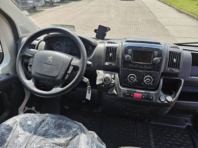 Bestelauto PEUGEOT BOXER 2.2 L4H3 Engine defect