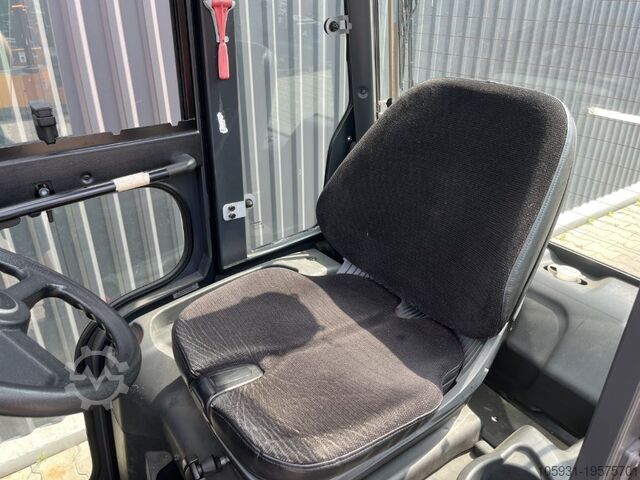 Tow Tractor Linde P80