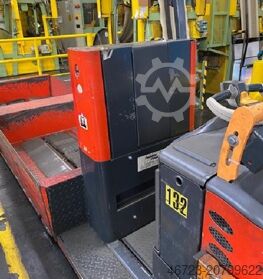 Diverse industrieelvoertuigen / heftrucks STILL 