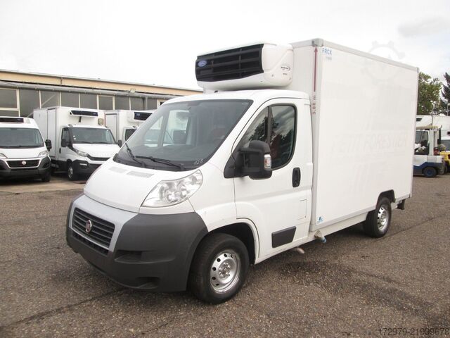 Koelwagen met geïsoleerde laadbak FIAT Ducato 130 *Carrier Xarios 500 Tiefkühler*