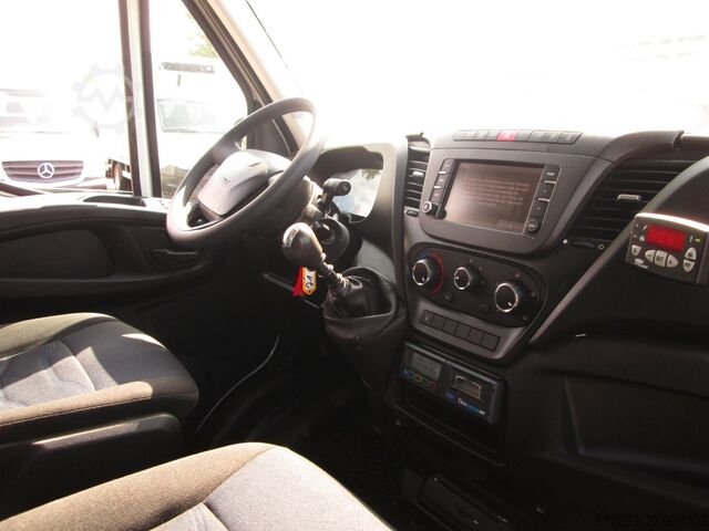 Izotermiczny van chłodnia IVECO 35 C14*Carrier Kühlkoffer*Euro6*