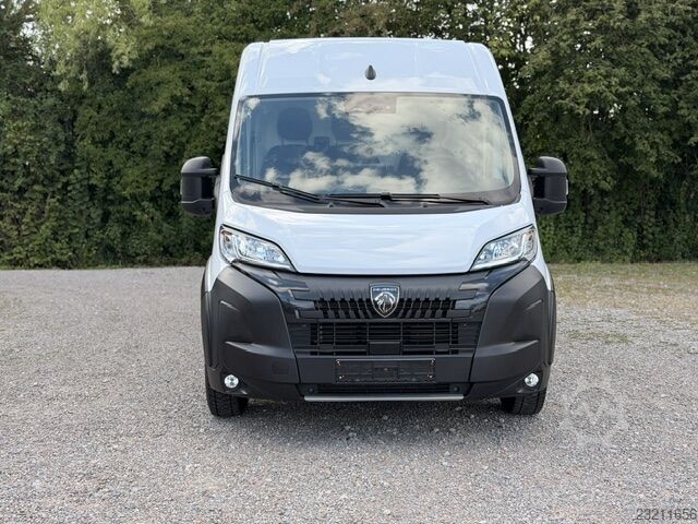Furgon blaszak Peugeot Boxer 35 L4H2 140 Klima KameraTempo Navi