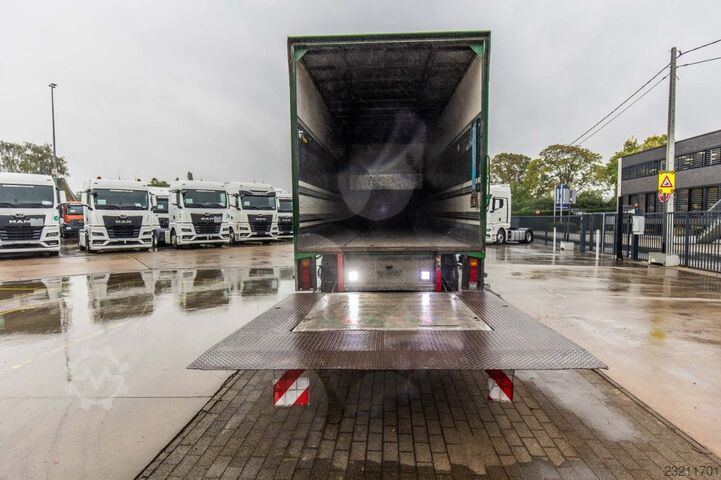 MERCEDES AXOR 1829 L + DHOLLANDIA 3T. Mercedes-Benz AXOR 1829 L+DHOLLANDIA 3T.