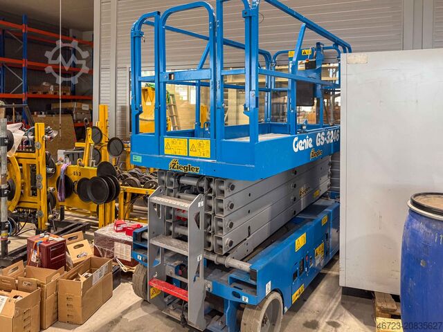 Scissor lift GENIE GS-3246