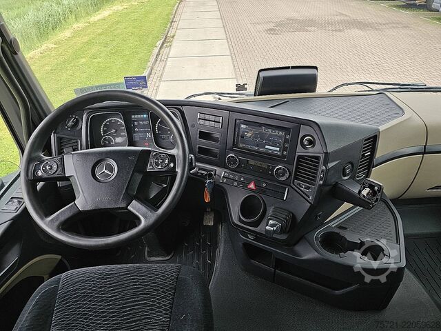 Standaard trekker MERCEDES-BENZ ACTROS 1843
