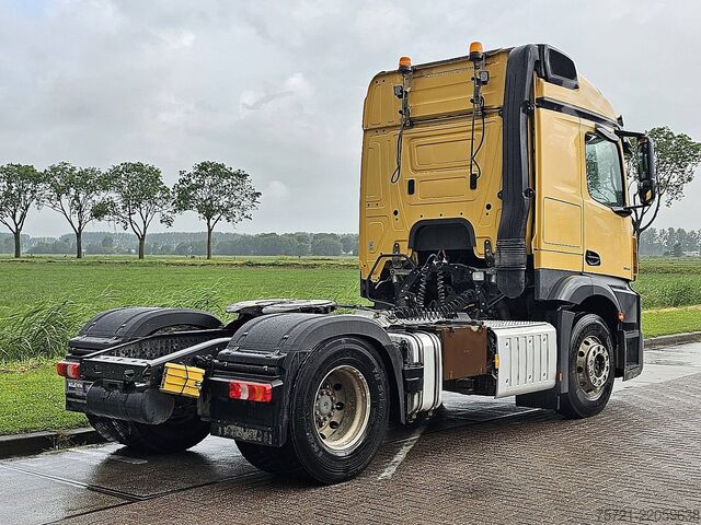 Standaard trekker MERCEDES-BENZ ACTROS 1843