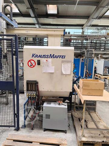 Máquina de moldagem por injecção KraussMaffei KM 50/KM 125
