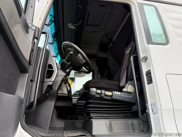 Zware belasting MAN TGX 41.640 8x4/4 BBS