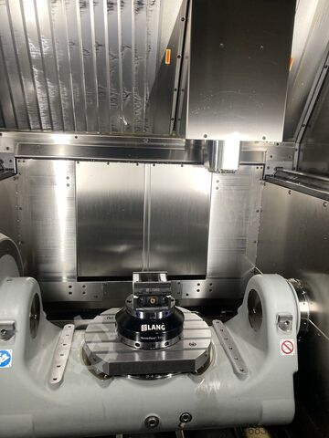 ITNC-640 / Magazzino aggiuntivo / Refrigerazione interna ad alta pressione (IKZ) / Laser HERMLE C 250