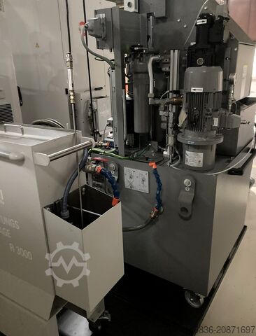 ITNC-640 / Magazzino aggiuntivo / Refrigerazione interna ad alta pressione (IKZ) / Laser HERMLE C 250