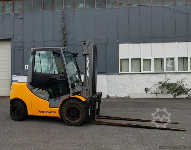 Carrelli elevatori diesel Jungheinrich DFG 545s