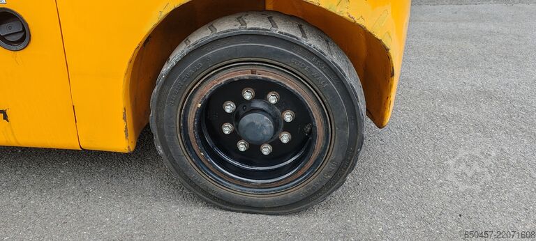 Carrelli elevatori diesel Jungheinrich DFG 545s