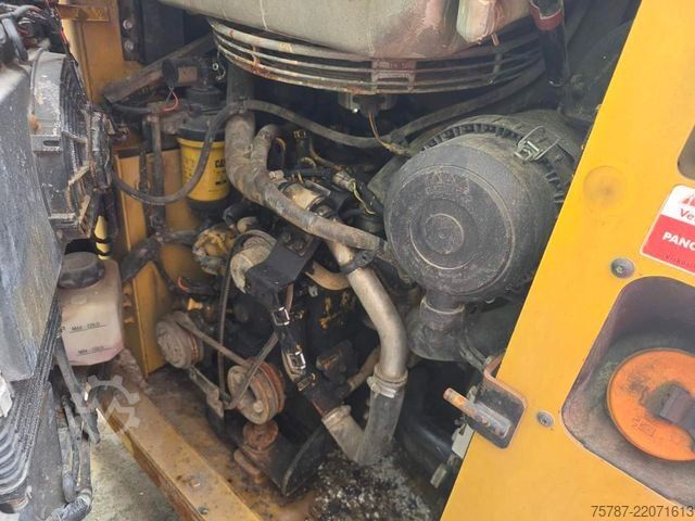 Hjullæsser CATERPILLAR 226D3 Lader mit Schwergutschaufel