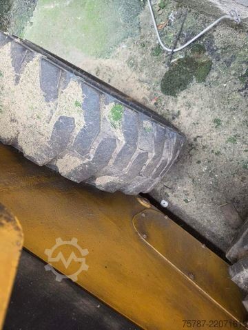 Hjullæsser CATERPILLAR 226D3 Lader mit Schwergutschaufel