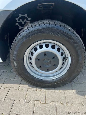 Furgon cu prelată laterală MERCEDES-BENZ Sprinter 316 DOKA LANG PRITSCHE PLANE 6-SITZ AHK