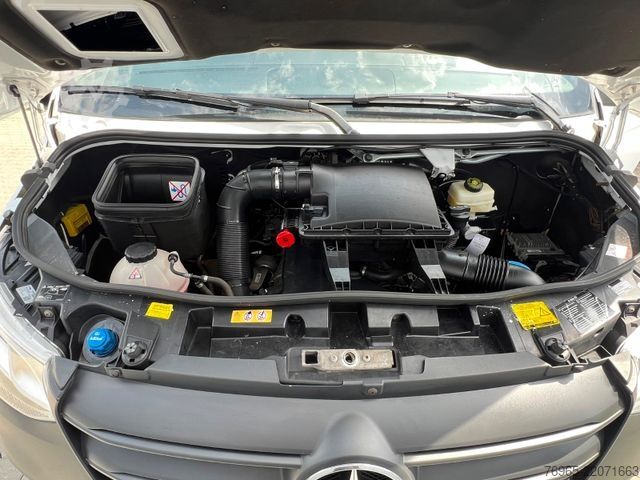 Furgon cu prelată laterală MERCEDES-BENZ Sprinter 316 DOKA LANG PRITSCHE PLANE 6-SITZ AHK