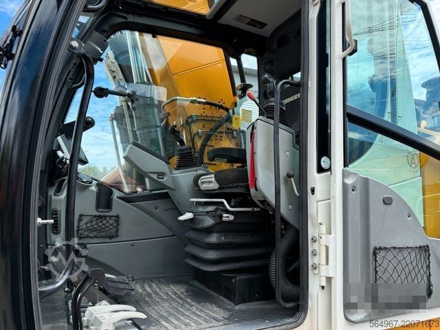 Rupsgraver LIEBHERR R920 Compact LC Kettenbagger