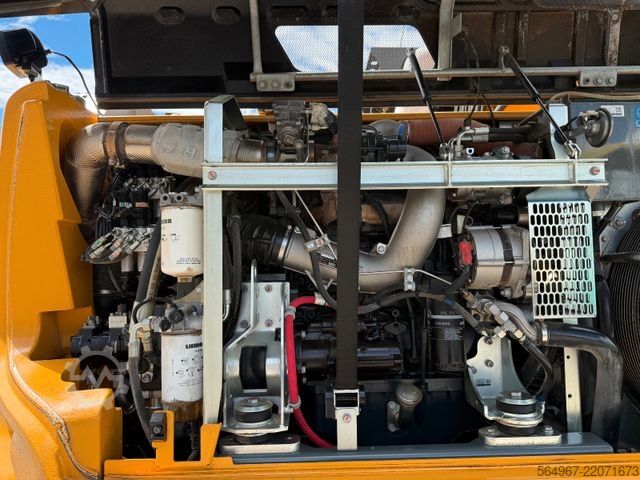 Rupsgraver LIEBHERR R920 Compact LC Kettenbagger