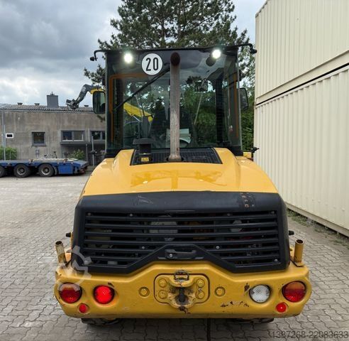 Wiellader CATERPILLAR 907M / 2018 BJ / Schaufel + Gabel