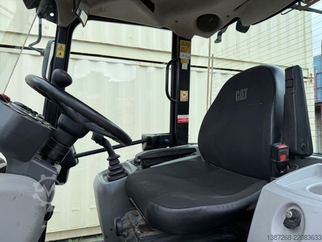 Wiellader CATERPILLAR 907M / 2018 BJ / Schaufel + Gabel