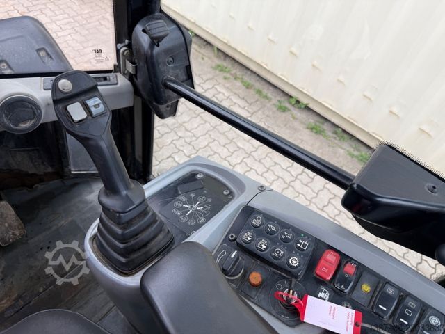 Wiellader CATERPILLAR 907M / 2018 BJ / Schaufel + Gabel
