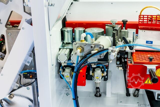 Kantenanleimmaschine Lange B 90 KFE mit Fügen + Eckenkopieren