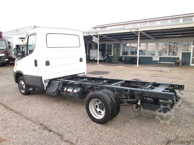 Șasiu de dubă IVECO 40 C14 CNG 3.0 *Fahrgestell*Euro6*