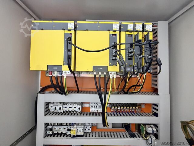 Centro di tornitura e fresatura CNC DOOSAN Puma 600M