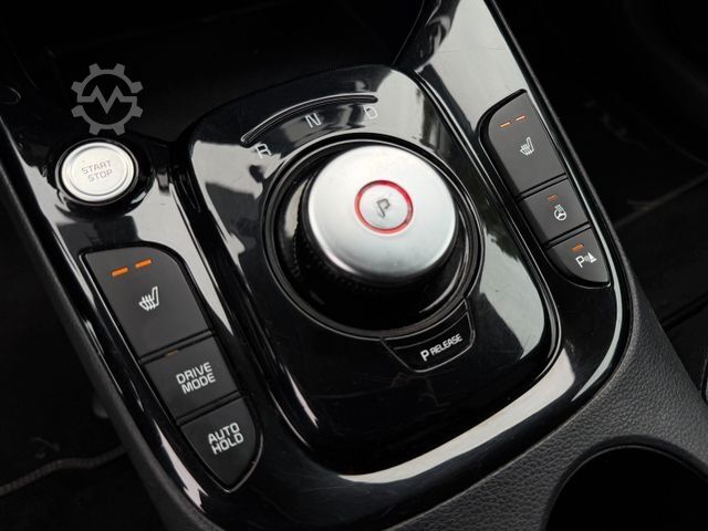 Van KIA Soul e-Soul DynamicLine 64 kWh LED Navi Kamera