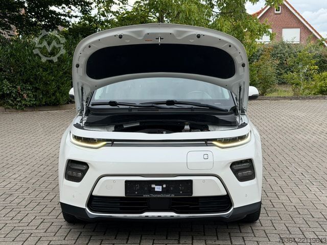 Van KIA Soul e-Soul DynamicLine 64 kWh LED Navi Kamera