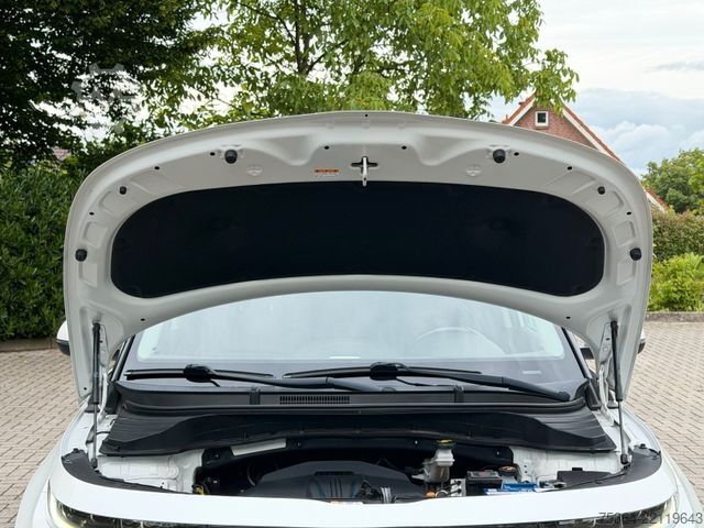 Van KIA Soul e-Soul DynamicLine 64 kWh LED Navi Kamera