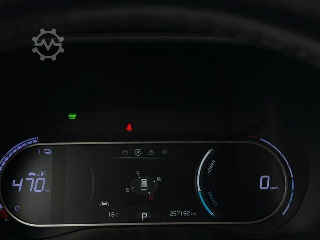 Van KIA Soul e-Soul DynamicLine 64 kWh LED Navi Kamera