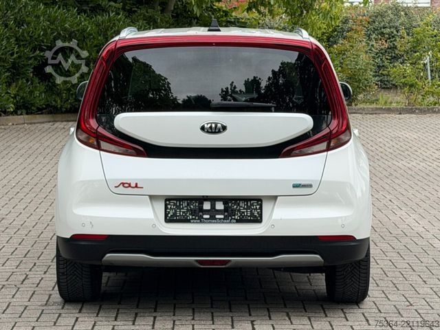 Van KIA Soul e-Soul DynamicLine 64 kWh LED Navi Kamera