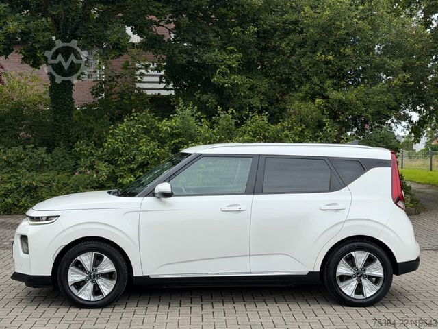 Van KIA Soul e-Soul DynamicLine 64 kWh LED Navi Kamera