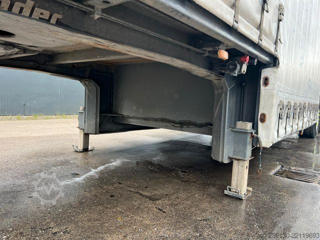 Naczepa do napojów SCHMITZ CARGOBULL ST11 Mega Getränke Auflieger Tiefbett