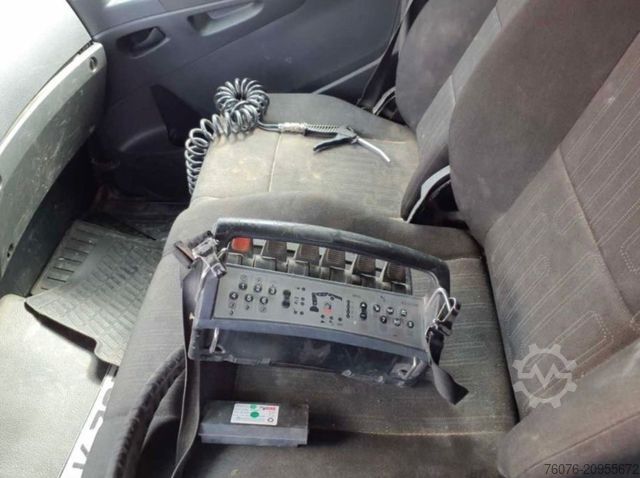 Driezijdige kipper MERCEDES-BENZ Atego MB 1223 K Kran Hiab 077B-2 HIDUO Funk AHK